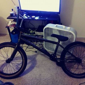 Meet your Posher, Cody